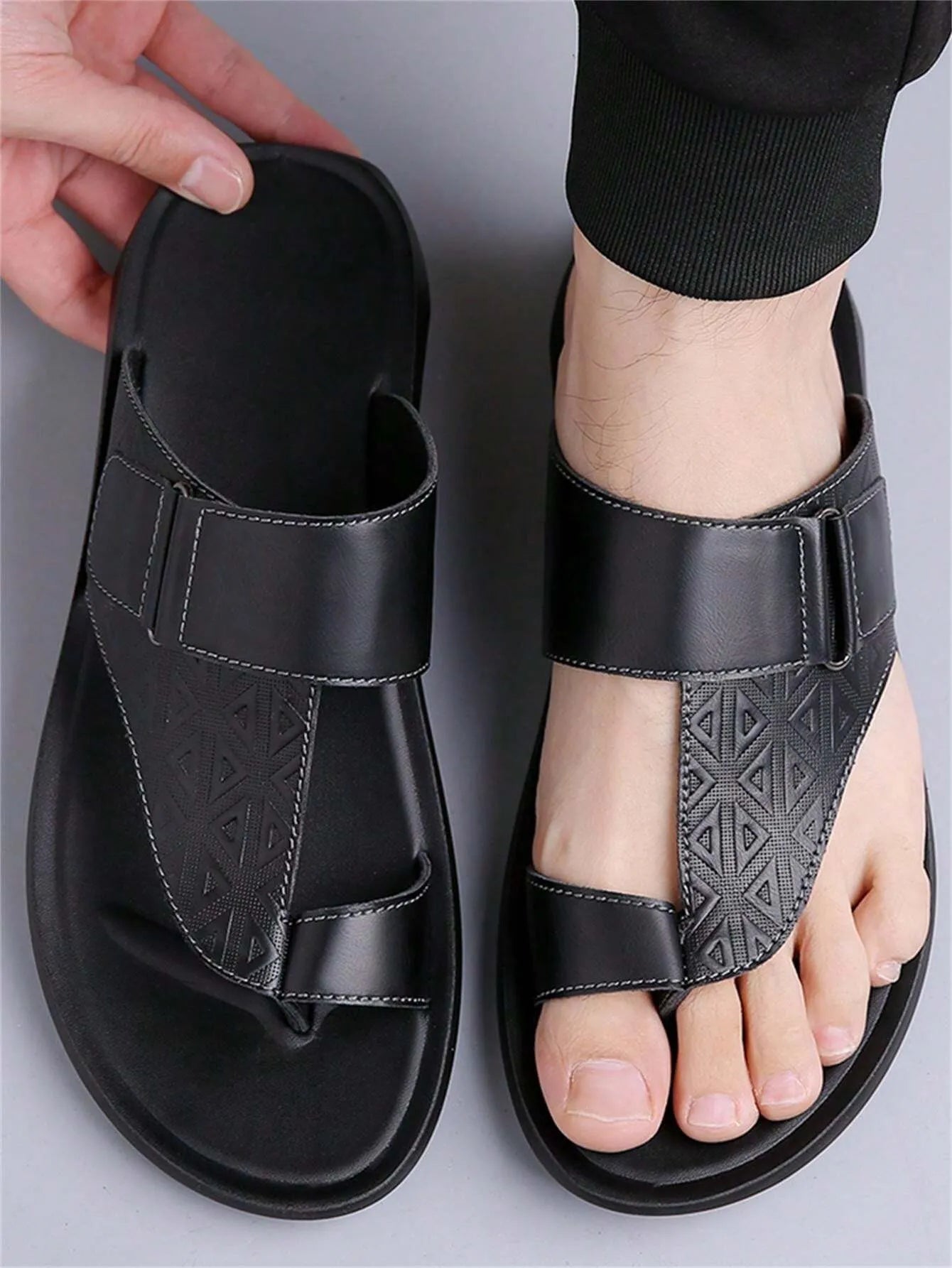 Sandales d’été pour homme 2024, chaussures de plage pour l’extérieur, à la fois tendance et décontractées, avec semelle souple et antidérapante