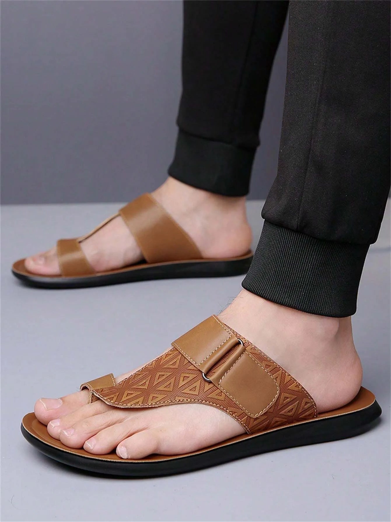 Sandales d’été pour homme 2024, chaussures de plage pour l’extérieur, à la fois tendance et décontractées, avec semelle souple et antidérapante